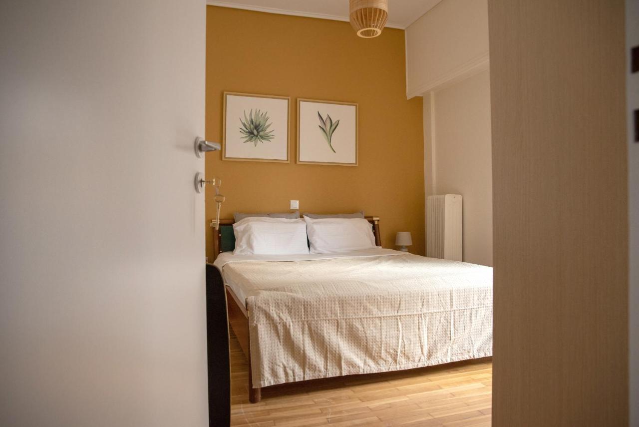 Apartment 3c's-central, Cosy, Convenient To Airport 24/7 Athens