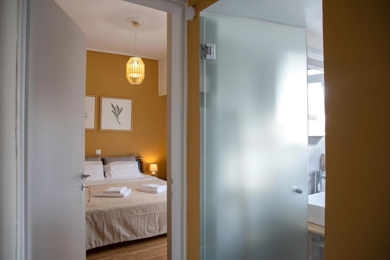 3c's-central, Cosy, Convenient To Airport 24/7 * Athens